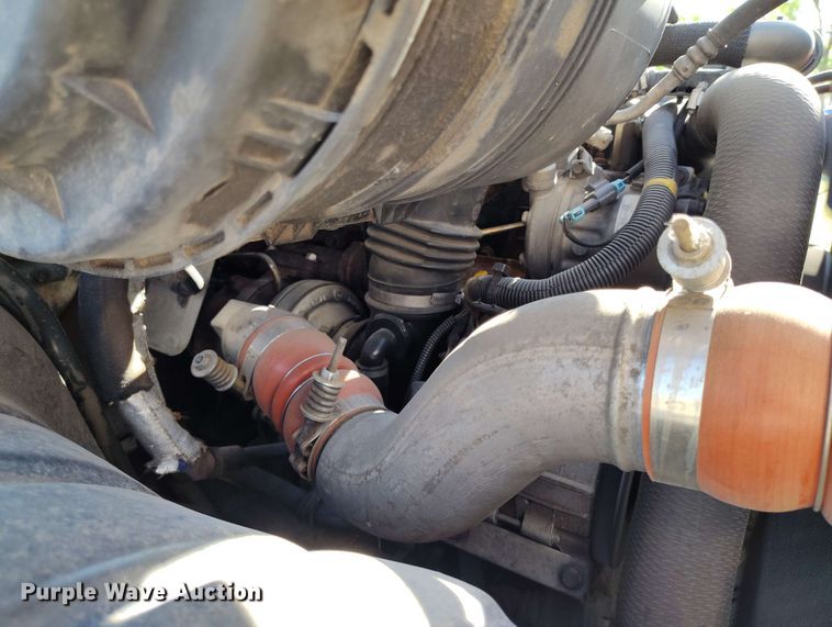 image for item DP4916 2009 International 4400 bucket truck