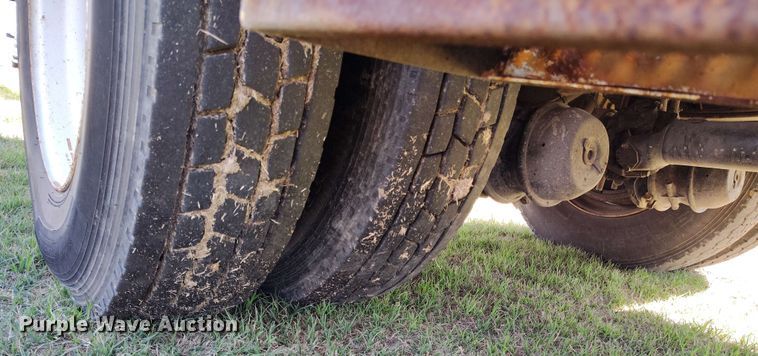 image for item DP4916 2009 International 4400 bucket truck