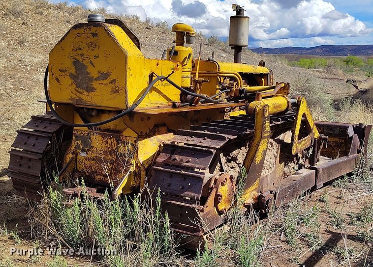 image for item DP4928 Caterpillar D4 dozer