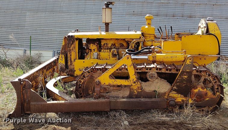 image for item DP4928 Caterpillar D4 dozer