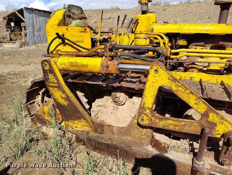 image for item DP4928 Caterpillar D4 dozer