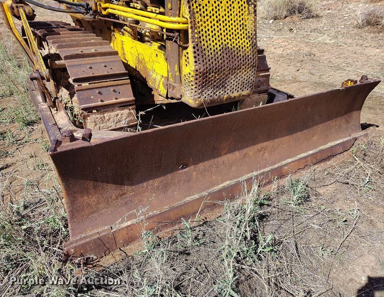 image for item DP4928 Caterpillar D4 dozer