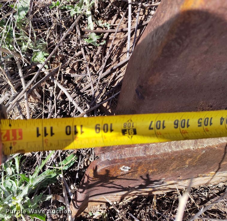 image for item DP4928 Caterpillar D4 dozer