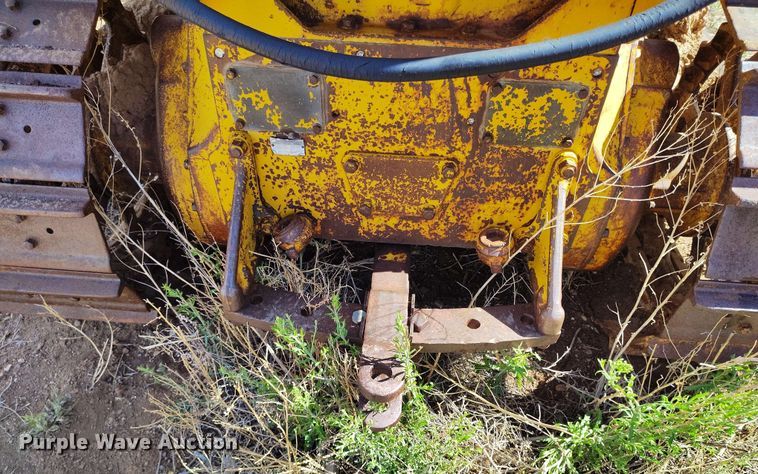 image for item DP4928 Caterpillar D4 dozer