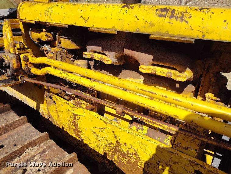 image for item DP4928 Caterpillar D4 dozer