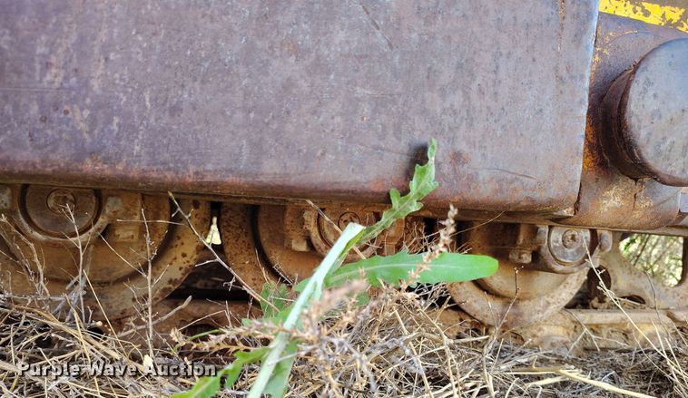 image for item DP4928 Caterpillar D4 dozer