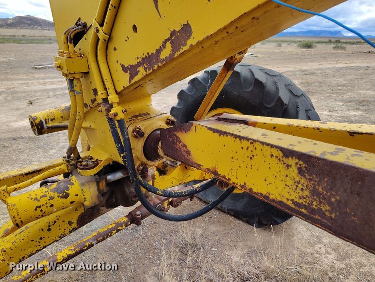 image for item DP4932 1965 Caterpillar 14D motor grader