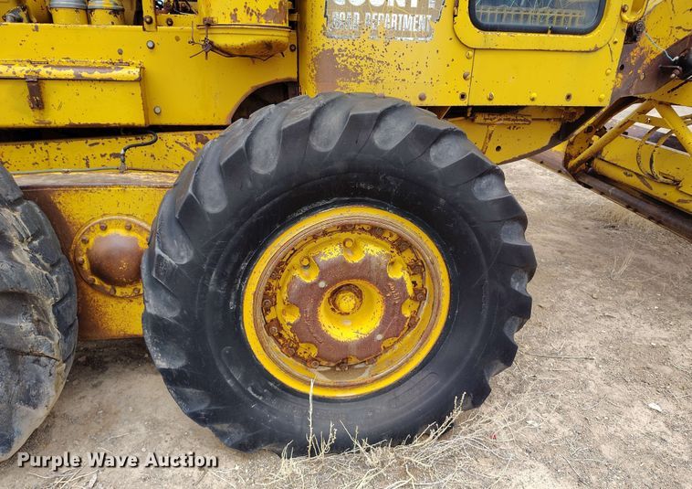 image for item DP4932 1965 Caterpillar 14D motor grader