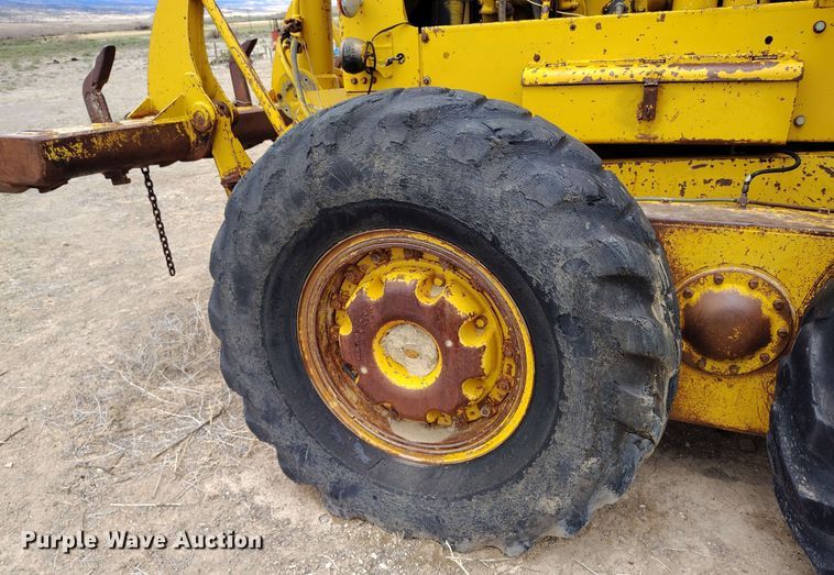 image for item DP4932 1965 Caterpillar 14D motor grader