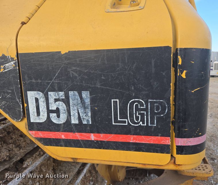 image for item DP6334 2006 Caterpillar D5N LGP dozer