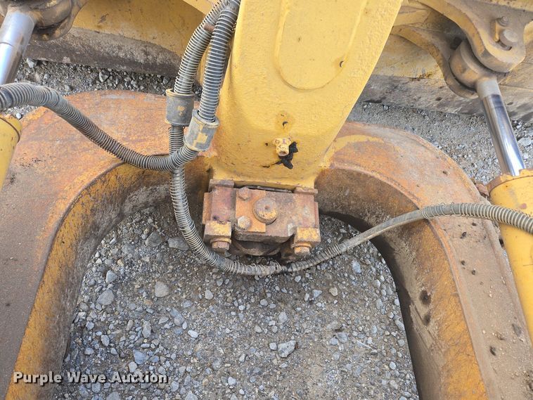 image for item DP6334 2006 Caterpillar D5N LGP dozer