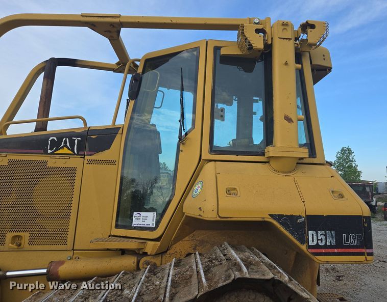 image for item DP6334 2006 Caterpillar D5N LGP dozer