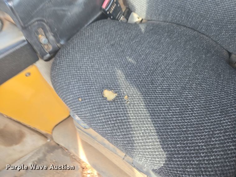 image for item DP6334 2006 Caterpillar D5N LGP dozer