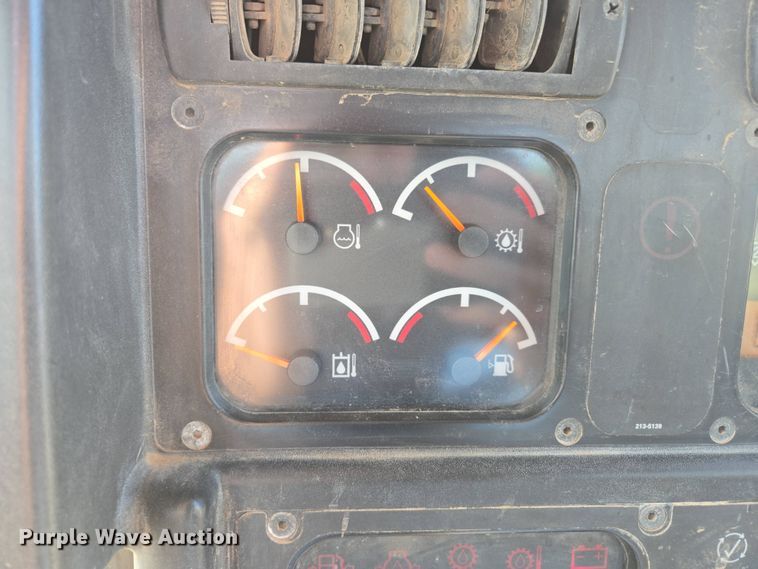 image for item DP6334 2006 Caterpillar D5N LGP dozer