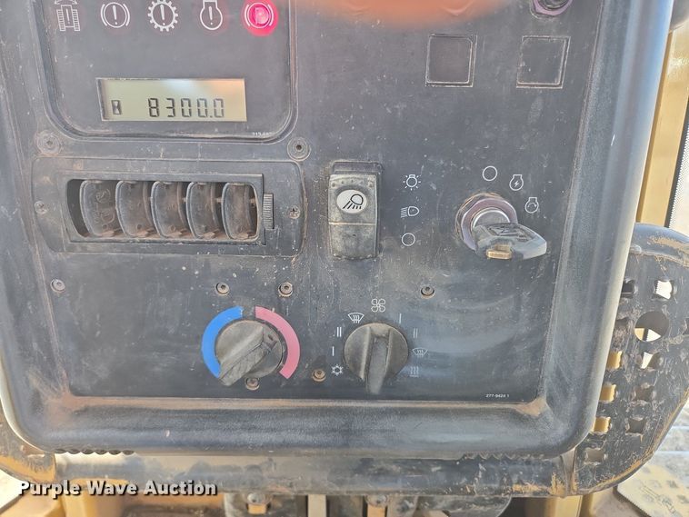 image for item DP6334 2006 Caterpillar D5N LGP dozer