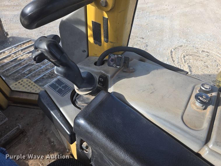 image for item DP6334 2006 Caterpillar D5N LGP dozer