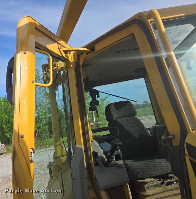 image for item DP6334 2006 Caterpillar D5N LGP dozer