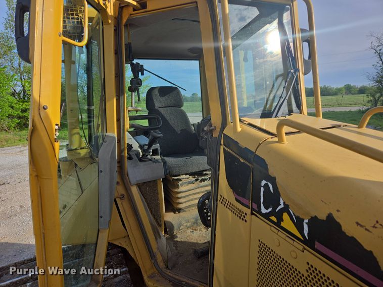 image for item DP6334 2006 Caterpillar D5N LGP dozer