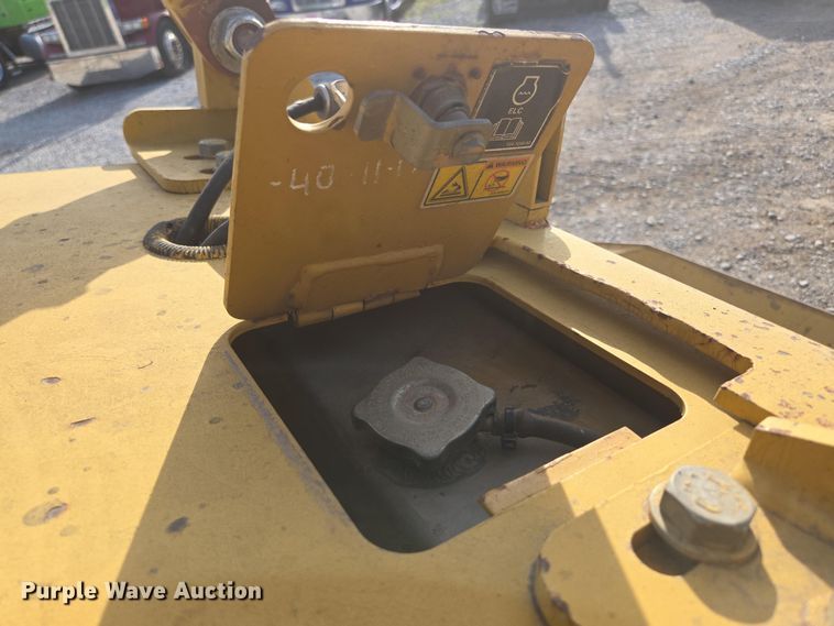 image for item DP6334 2006 Caterpillar D5N LGP dozer