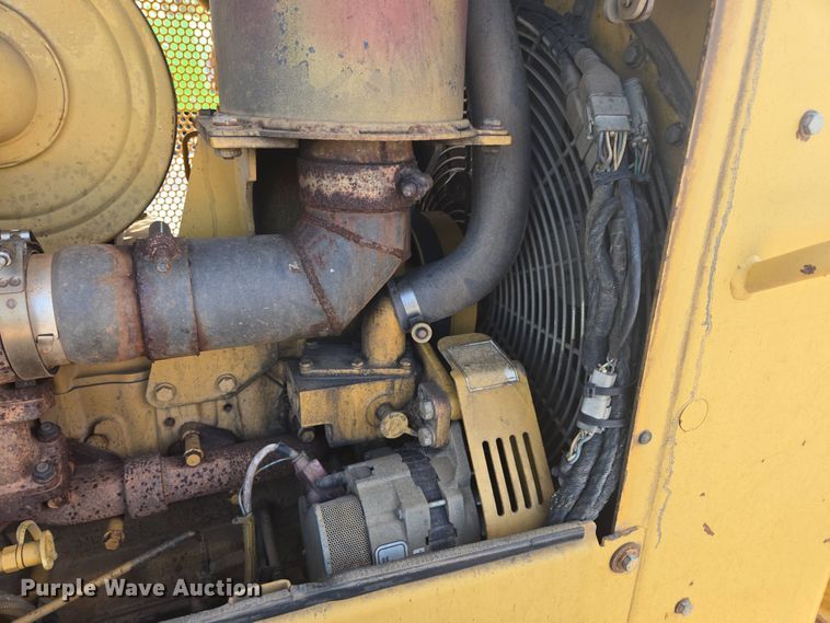 image for item DP6334 2006 Caterpillar D5N LGP dozer