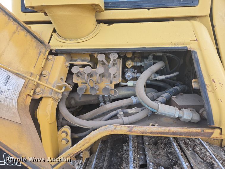 image for item DP6334 2006 Caterpillar D5N LGP dozer