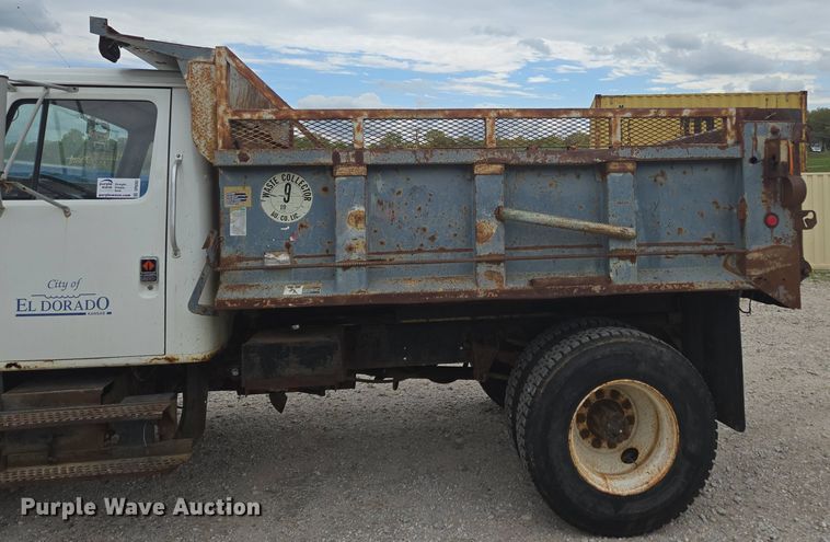 image for item DP6362 1991 International 4700 dump truck