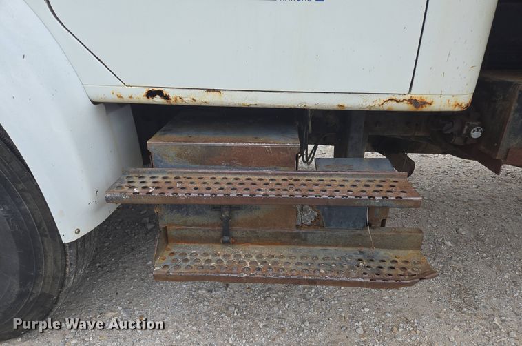 image for item DP6362 1991 International 4700 dump truck