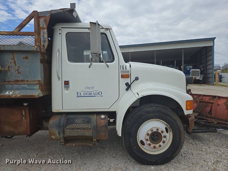 image for item DP6362 1991 International 4700 dump truck