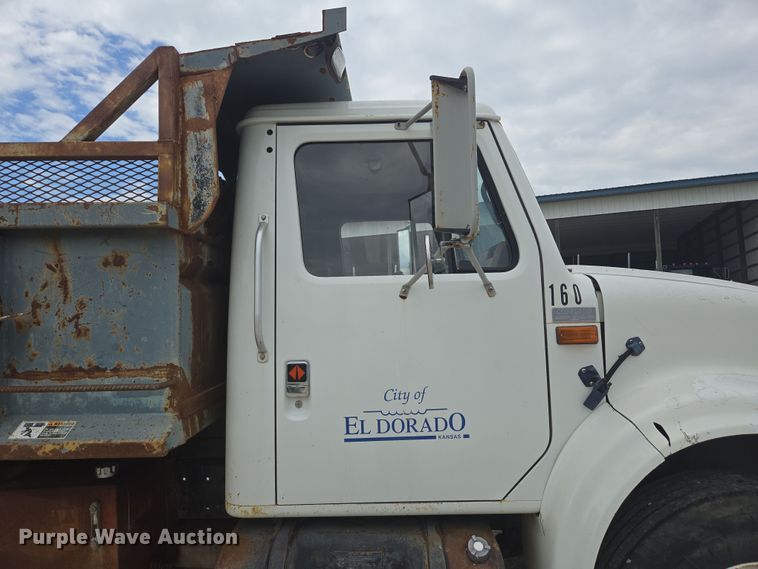 image for item DP6362 1991 International 4700 dump truck