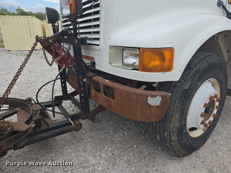 image for item DP6362 1991 International 4700 dump truck