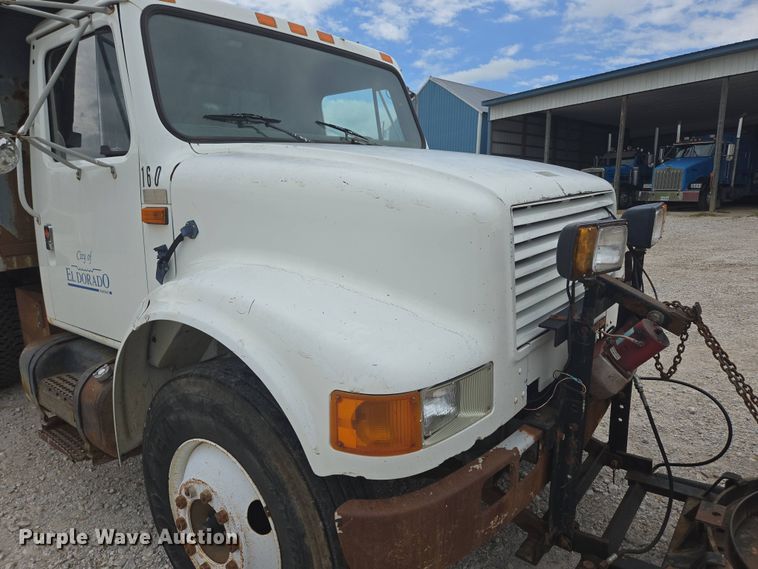 image for item DP6362 1991 International 4700 dump truck