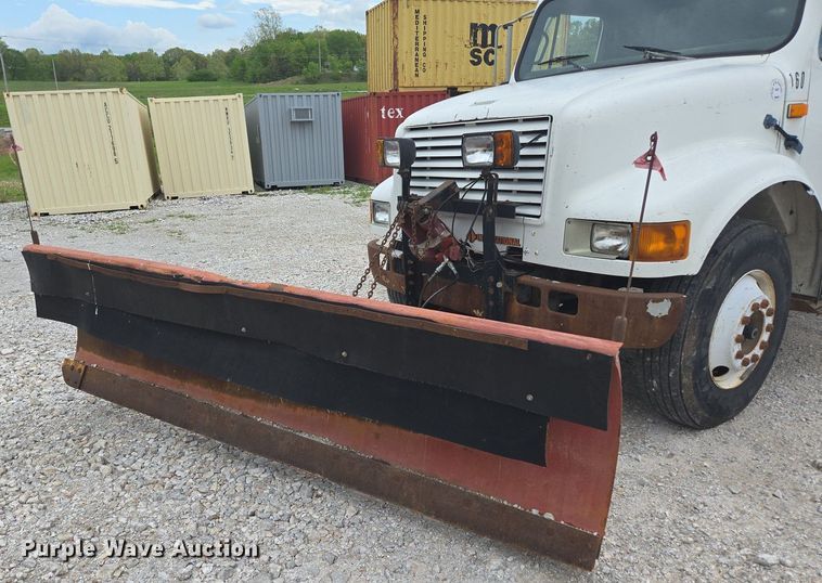 image for item DP6362 1991 International 4700 dump truck
