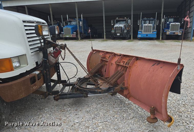 image for item DP6362 1991 International 4700 dump truck