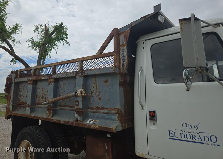 image for item DP6362 1991 International 4700 dump truck