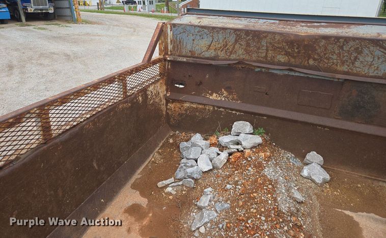 image for item DP6362 1991 International 4700 dump truck