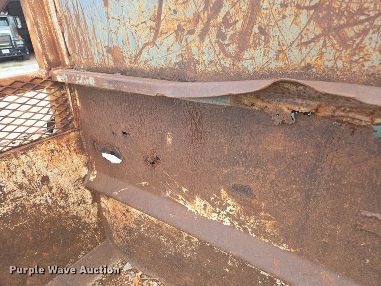 image for item DP6362 1991 International 4700 dump truck