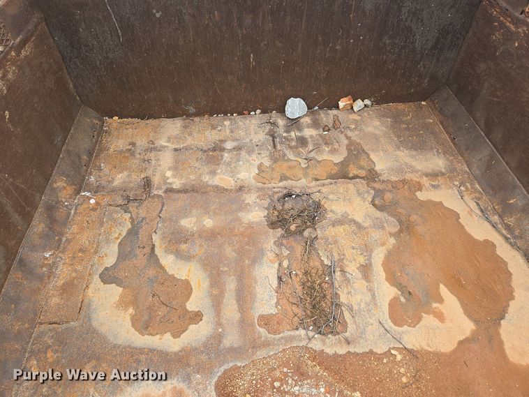 image for item DP6362 1991 International 4700 dump truck