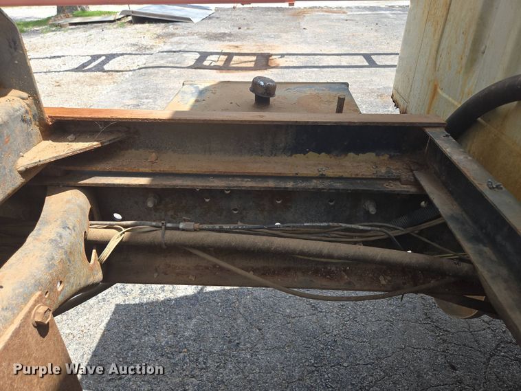 image for item DP6362 1991 International 4700 dump truck