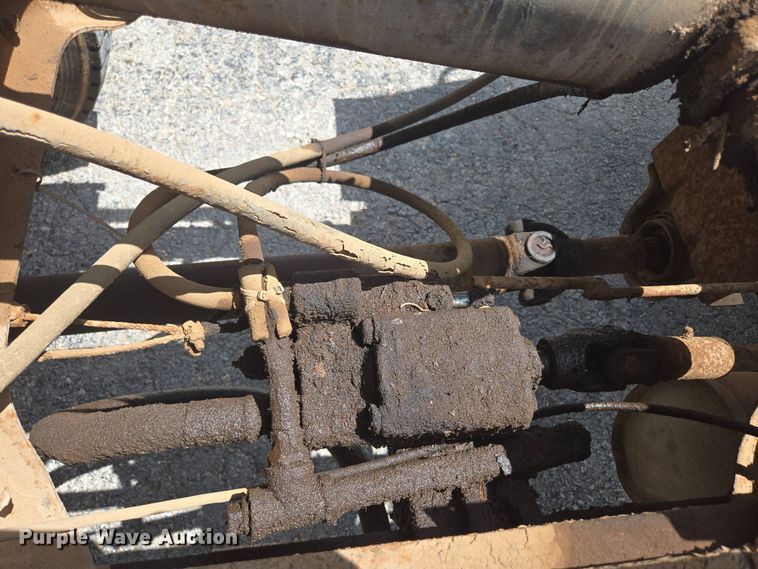 image for item DP6362 1991 International 4700 dump truck