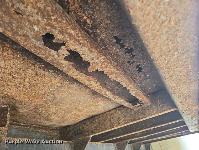 image for item DP6362 1991 International 4700 dump truck