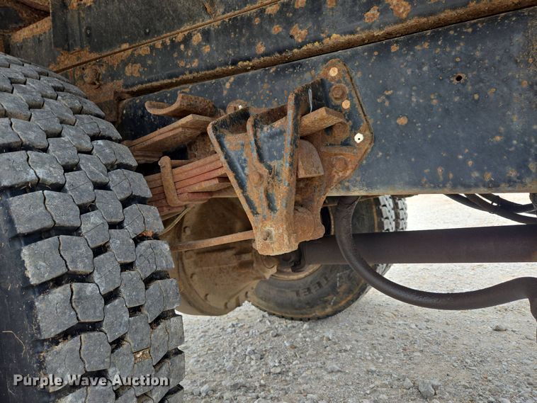 image for item DP6362 1991 International 4700 dump truck