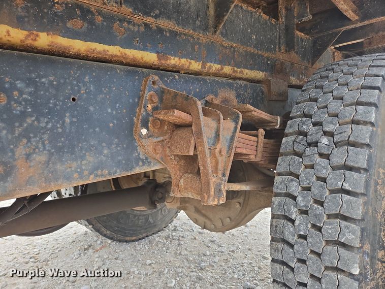 image for item DP6362 1991 International 4700 dump truck
