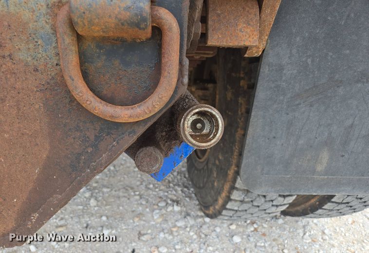 image for item DP6362 1991 International 4700 dump truck