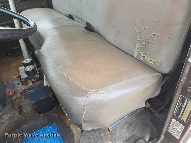 image for item DP6362 1991 International 4700 dump truck