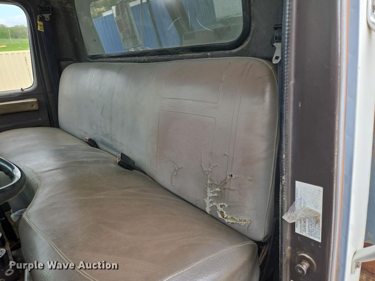 image for item DP6362 1991 International 4700 dump truck