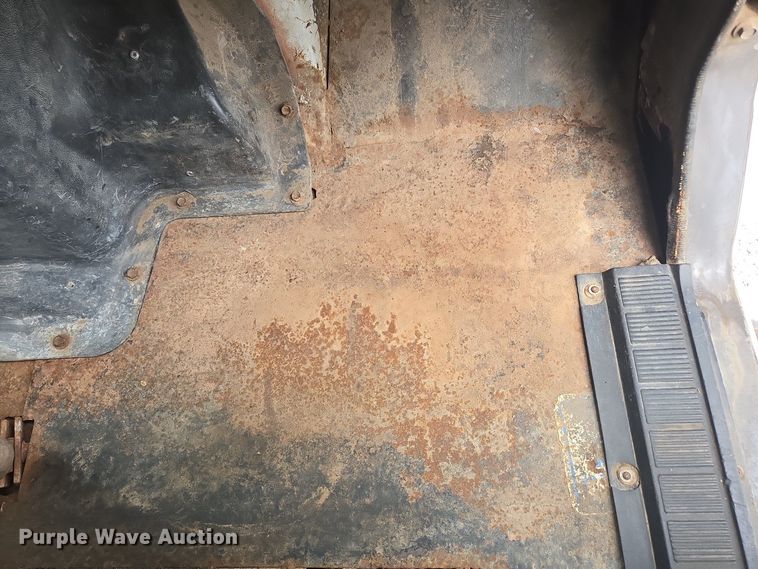 image for item DP6362 1991 International 4700 dump truck