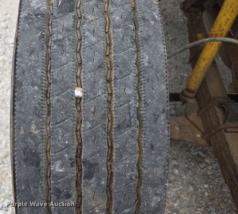 image for item DP6362 1991 International 4700 dump truck