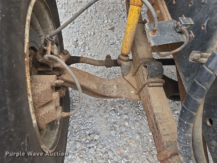 image for item DP6362 1991 International 4700 dump truck