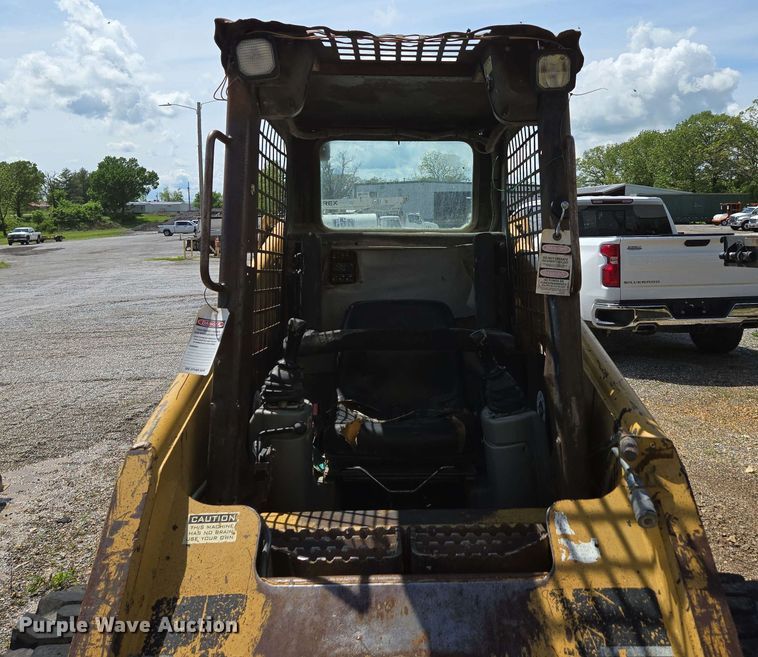 image for item DP6372 2004 Caterpillar 236 skid steer loader