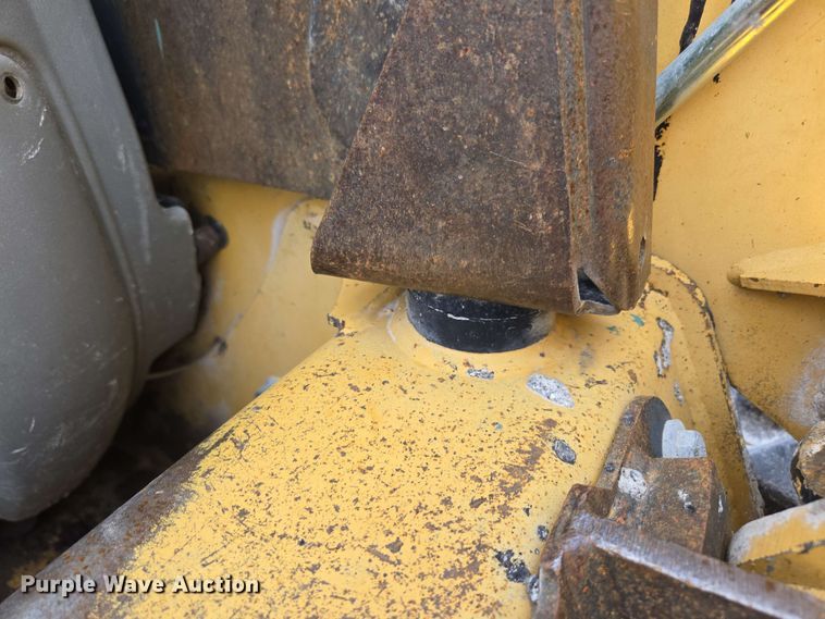 image for item DP6372 2004 Caterpillar 236 skid steer loader